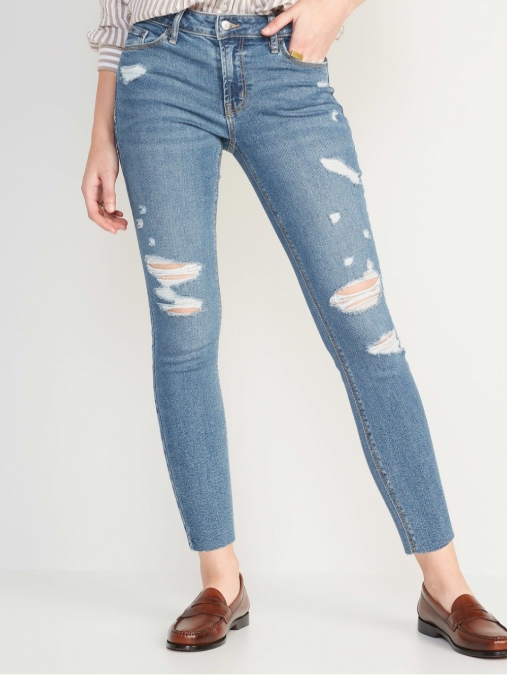 Old Navy Light Blue Distressed Ankle Skinny Jeans